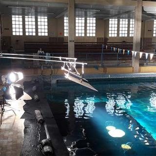 Décor pour votre tournage : piscine bassin intérieur