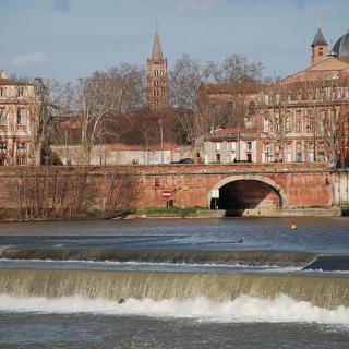 Décor pour votre tournage : vue sur Toulouse et la Garonne