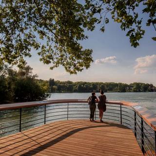 Décor pour votre tournage : la Garonne et l'île du Ramier à Toulouse © P.Nin - Ville de Toulouse