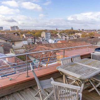 Décor pour votre tournage : la terrasse sur les toits