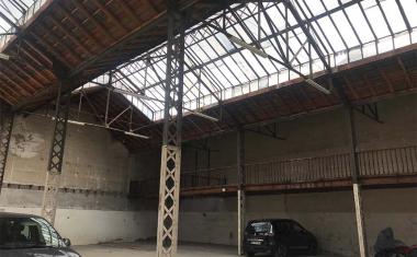 Décor pour votre tournage : ancien hangar industriel à Toulouse