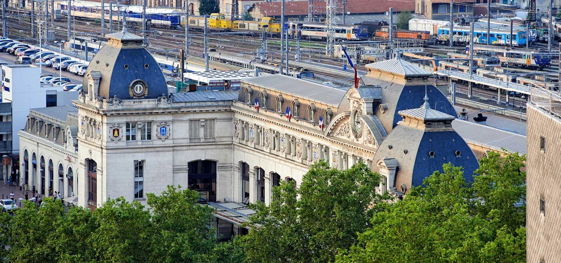 Décor tournage : gare Matabiau SNCF à Toulouse